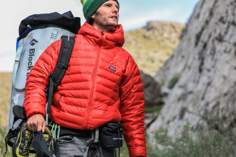 本格的登山は専用の登山ウェアが必要